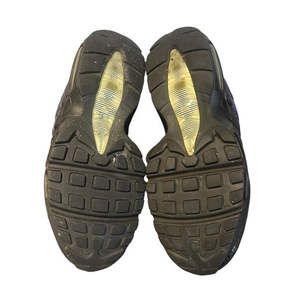 Nike Air Max 95 Essential Deep Royal Black Suede Leather (749766-023) Men's 8.5 - Picture 6 of 9